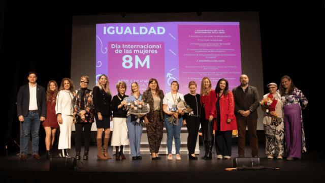 8-M: Benalmádena reconoce la labor y trayectoria de grandes mujeres en un acto institucional