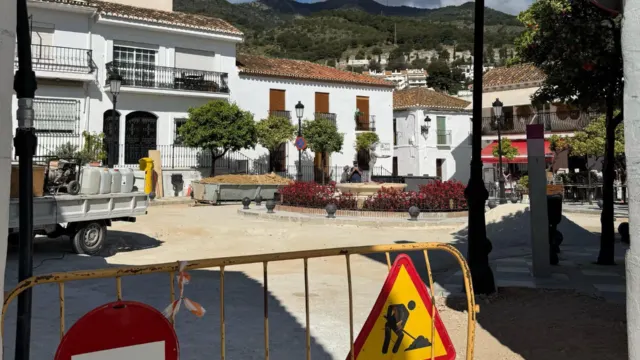 La mala planificación de las obras municipales podría perjudicar la celebración de la Semana Santa en Benalmádena Pueblo