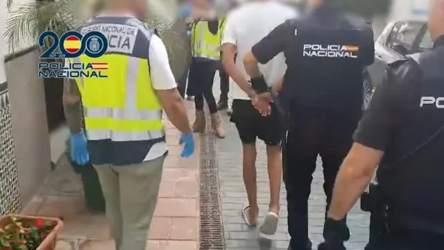 Aumenta la inseguridad en Estepona: dos nuevos robos a restaurantes esta madrugada y oleada de hurtos a coches… y menos plazas de Policía de las…