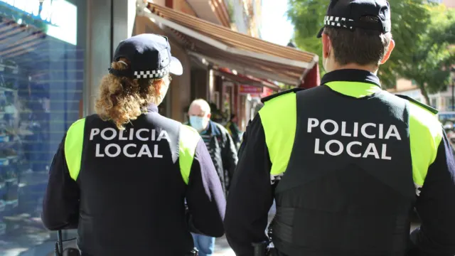 Tragedia en Fuengirola por la muerte de una niña de 4 años tras caer de un cuarto piso