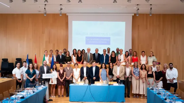 Alcaldes del área metropolitana acuerdan crear un observatorio para analizar las necesidades de formación del mercado de trabajo