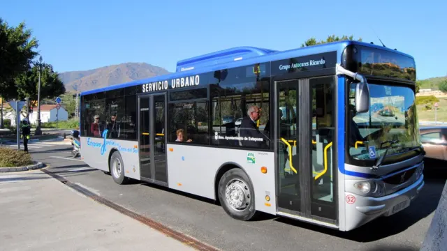 El transporte urbano de Estepona, atrapado en el pasado con solo dos líneas