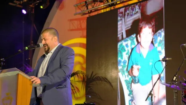 Juanfra Aguilera pregonero de las Feria de Mijas: «Digo a boca llena que estoy muy orgulloso de ser ‘chichilargo’»