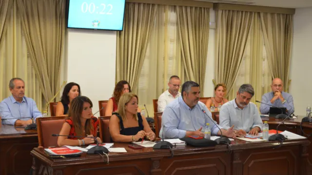 La alcaldesa de Mijas pudo pagar las facturas de ayuda a domicilio “hace meses”