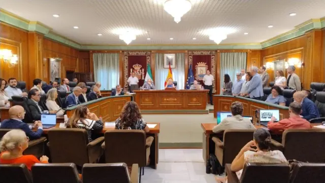 La alcaldesa de Marbella bloquea un minuto de silencio por las víctimas de Gaza