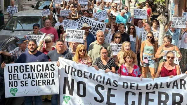 La incertidumbre sobre el futuro de las Urgencias de El Calvario de Torremolinos llega al Parlamento andaluz