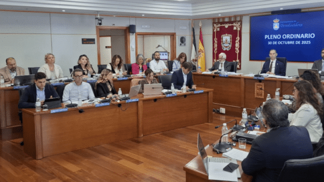 El PP privatiza el servicio de agua domiciliaria en Benalmádena