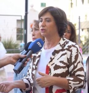Carmen Segura alerta de que los enfermeros en el centro de salud de Los Boliches han pasado de 17 a solo 11, mientras se trasladan profesionales al nuevo centro de Los Pacos 1 Carmen Segura alerta de que los enfermeros en el centro de salud de Los Boliches han pasado de 17 a solo 11, mientras se trasladan profesionales al nuevo centro de Los Pacos