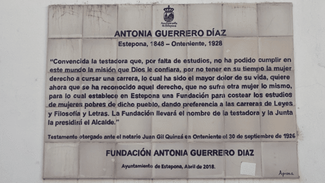 El PSOE de Estepona llevará a los tribunales la gestión opaca de la Fundación Antonia Guerrero