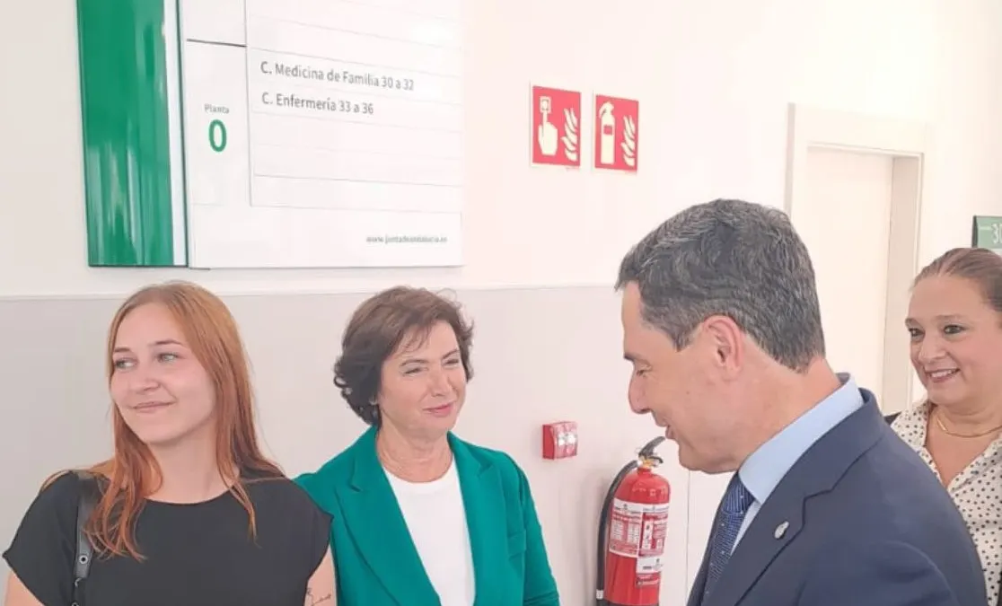 Carmen Segura reclama más medios y personal para la sanidad pública en la inauguración del centro de salud de Los Boliches