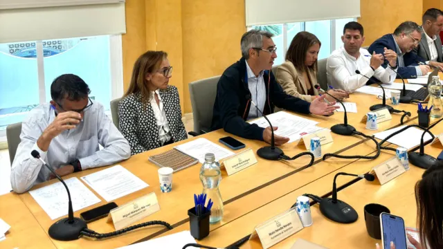 El Grupo Socialista solicita la retirada de la Medalla de Oro de la Costa del Sol a Moreno Bonilla por la crisis del cribado de cáncer de mama