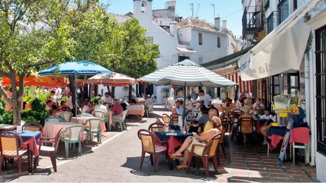 Marbella destruye más de 1.600 empleos en noviembre y encadena tres meses consecutivos de caída