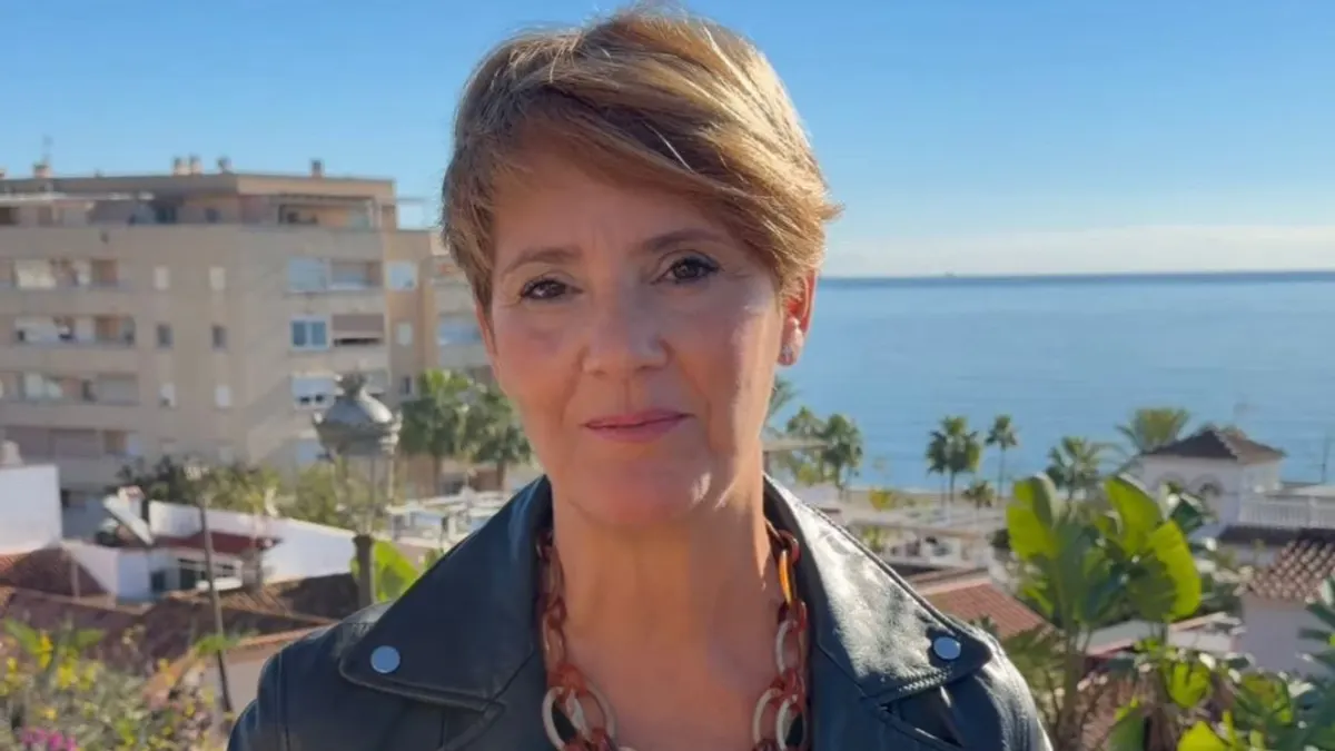 Emma Molina señala a García Urbano por el bloqueo de la entrega de 72 viviendas en Estepona ante la falta de suministro eléctrico