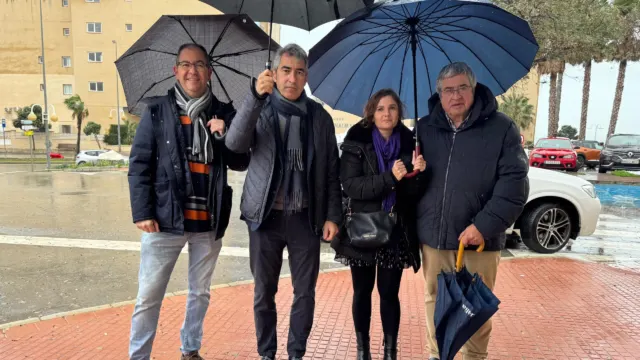 El PSOE destapa el nuevo “despilfarro” del gobierno del PP en Benalmádena: un millón de euros para regar una mediana
