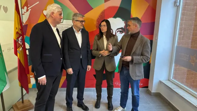 El PSOE denuncia el abandono histórico de Juanma Moreno y Ángeles Muñoz con Marbella y San Pedro