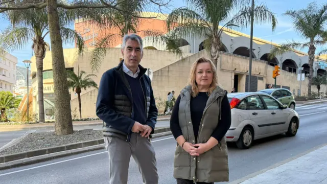 Acusan a Juan Antonio Lara de negar a los vecinos un pleno para analizar el estado de Benalmádena