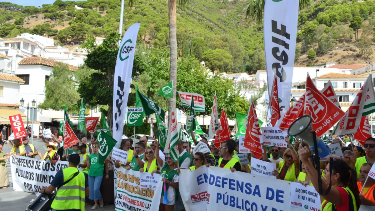 Josele González, tras felicitar a los trabajadores municipales de Mijas, pide a la alcaldesa que “cumpla con todos los acuerdos”