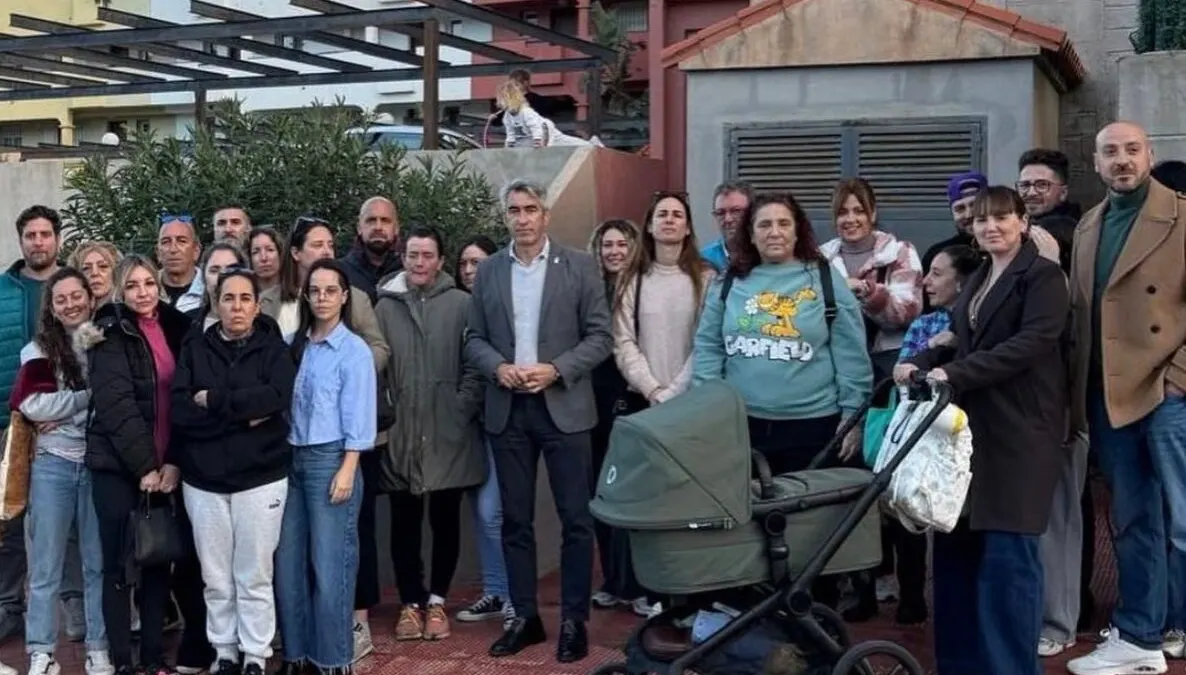 Denuncian la situación de 90 familias al borde del desahucio ante la «pasividad» del alcalde de Benalmádena