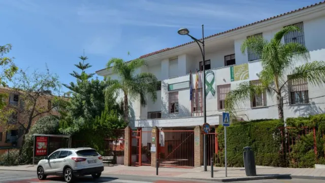 Los escolares del IES Bahía Marbella respiran aire tóxico según un estudio de Ecologistas en Acción