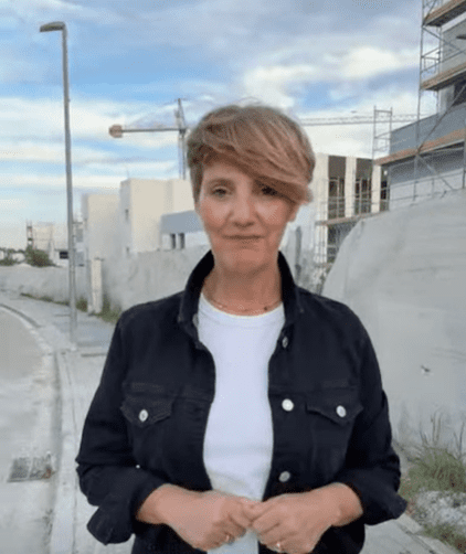 Molina denuncia el abandono de los caminos rurales de Estepona: “Solo les interesan quienes tienen 20 millones en la cuenta”