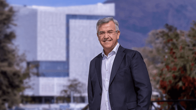 «Los números reflejan una realidad distinta»: El PSOE denuncia que Estepona mantiene una deuda millonaria a corto plazo