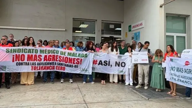 Un paciente amenaza de muerte con cuchillos a una enfermera y usuaria golpea a una médica en el centro de salud de las Lagunas de Mijas
