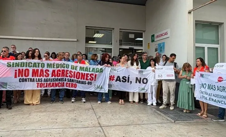 Un paciente amenaza de muerte con cuchillos a una enfermera y usuaria golpea a una médica en el centro de salud de las Lagunas de Mijas