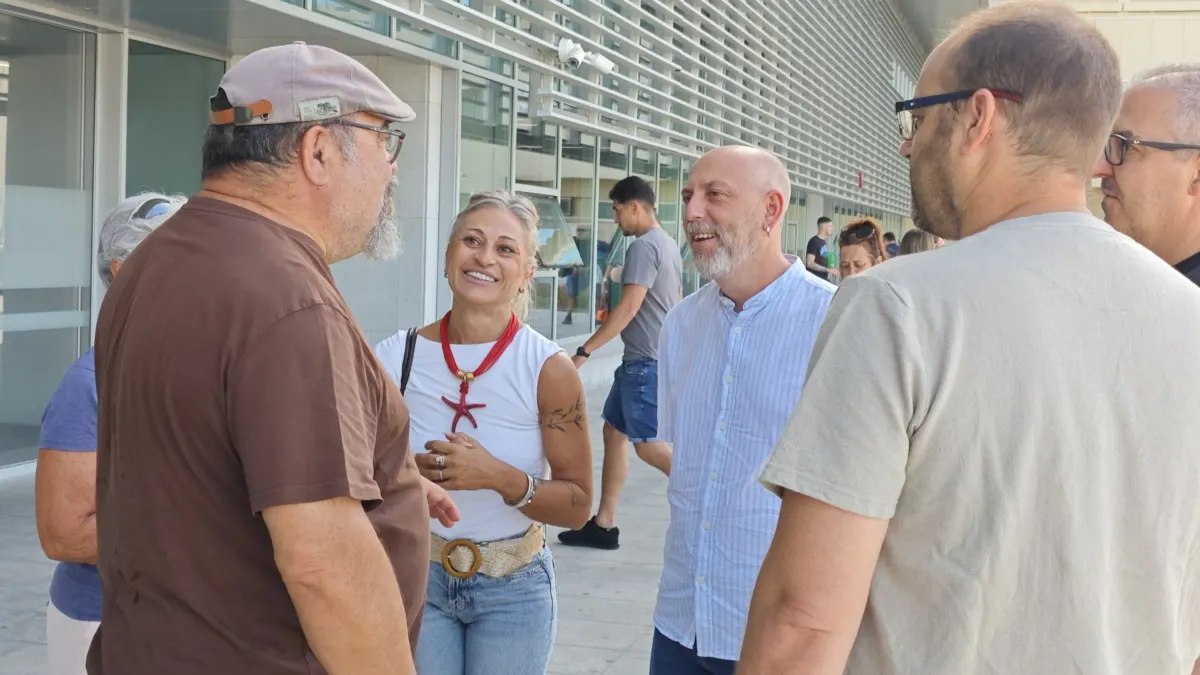 Ernesto Alba denuncia en Marbella el “modelo Bonilla”: “aquí ni un médico puede pagarse el alquiler”