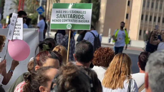 La Costa del Sol se queda sin médicos: el SAS solo logra cubrir 6 de las 105 plazas ofertadas de Atención Primaria