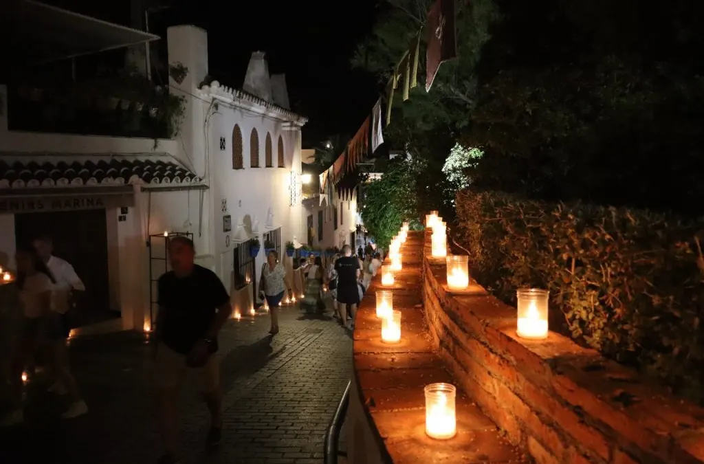 Mijas se iluminará con más de 15.000 velas para celebrar el evento ‘Mijas con alma a la luz de las velas’ del 2 al 5 de julio