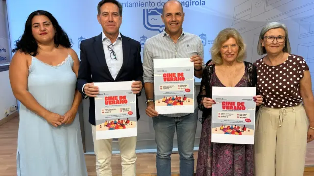 AFA y AECC gestionarán las barras solidarias del Cine de Verano en Marenostrum Fuengirola
