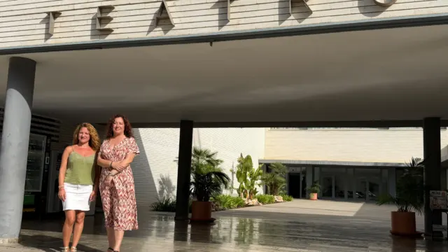 Urgen soluciones ante las quejas vecinales por la falta de aire acondicionado en el Teatro Manuel España de Mijas