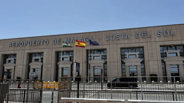 Detenida en el aeropuerto de Málaga una falsa abogada por estafar 100.000 euros a un inversor en Marbella