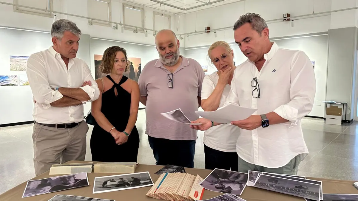 Fuengirola acogerá una exposición con imágenes inéditas de los años 60 cedidas por los herederos del sacerdote Luis Ramírez