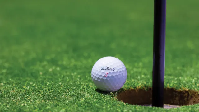 La AECC presenta el II torneo de golf en La Cala Resort para impulsar la investigación y apoyar a los pacientes de cáncer en Mijas