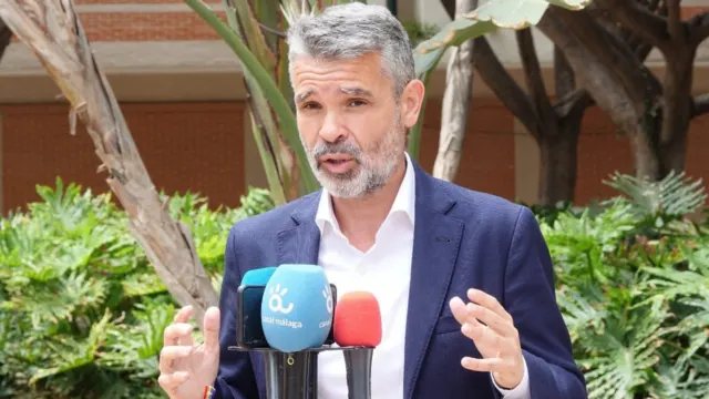 José Bernal, Secretario de Organización del PSOE de Málaga pide el cese de Salvador Escudero y critica la inacción del PP malagueño