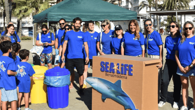 Benalmádena se suma a la iniciativa mundial para concienciar y combatir la contaminación por plásticos y proteger los mares