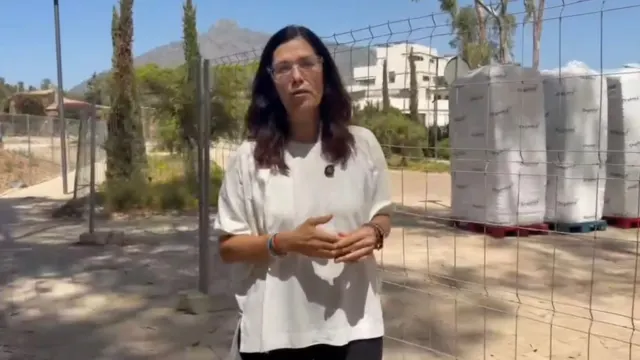 Isabel Pérez acusa a Ángeles Muñoz de privatizar El Ancón para construir un ‘beach club’ privado