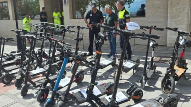 Manilva aprueba la nueva ordenanza municipal para regular la circulación de los patinetes eléctricos