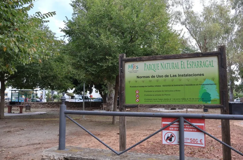 Mijas pide extremar la precaución al utilizar las barbacoas del parque El Esparragal