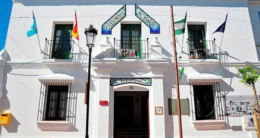 Manilva implantará un sistema de reciclaje inteligente que premiará a los vecinos con saldo para el comercio local